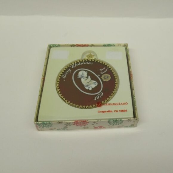 Westmoreland Glass 1979 Red CHRISTMAS ORNAMENT - Child In Prayer, Original Box - Picture 1 of 4